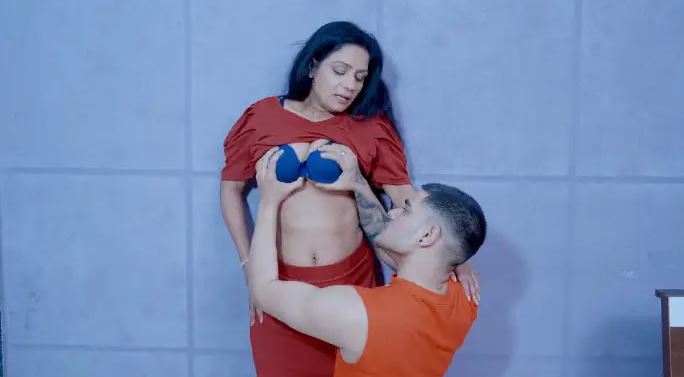 Bhabhi Desperate Hindi Web Video 2026 HD